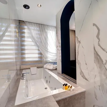 Berjer Boutique & Hotell 4*