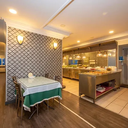 Yaztur Otel 3*