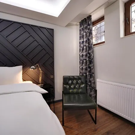 Xenia Hotel 3*