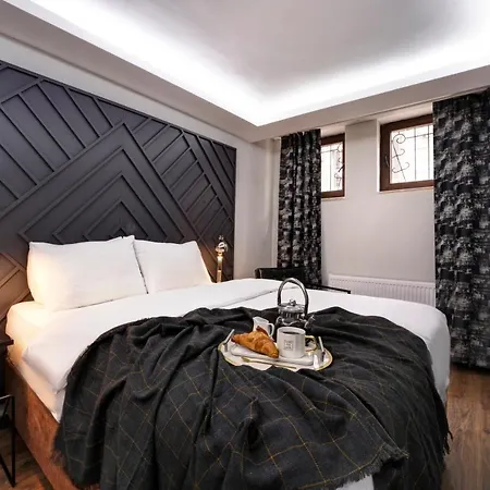 Xenia Hotel 3*