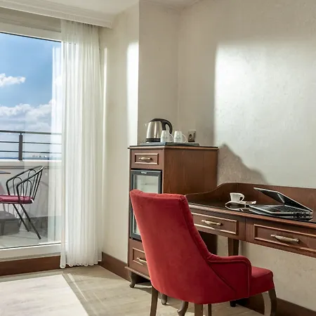 Ξενοδοχείο Occidental Taksim 4*