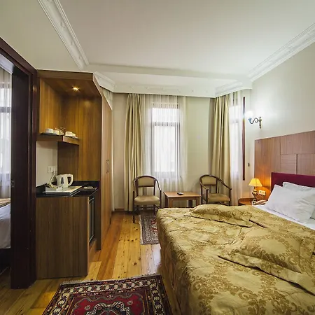 Hippodrome Hotel