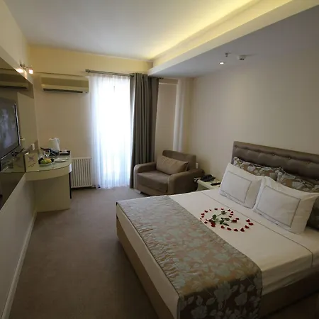 Grand Washington Hotel 4*