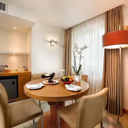 Hotel Divan City