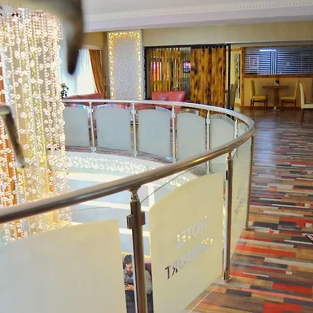Hotel Comfort Downtown Estambul
