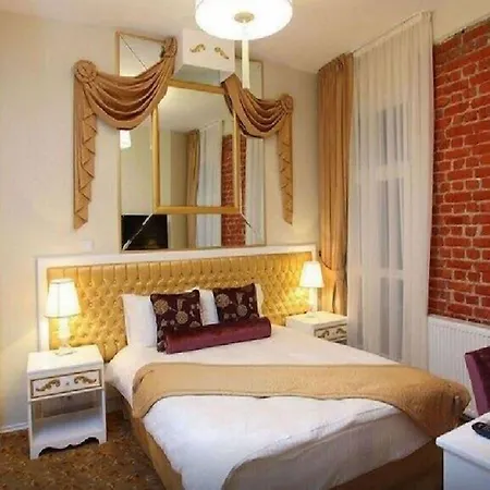 Galata Hostel *