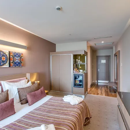 Avantgarde Urban Levent 4*