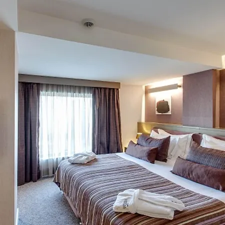 Avantgarde Levent 4*