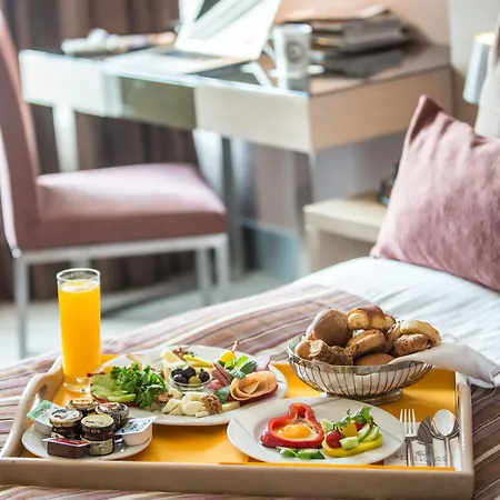 Avantgarde Levent 4*