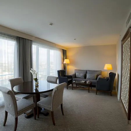 Miracle Asia Airport & Spa 5*