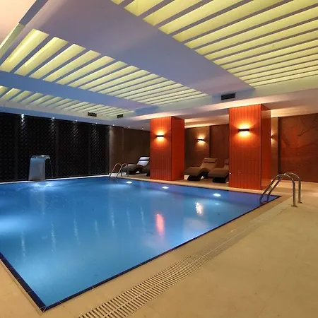 Victory & Hotel 4*