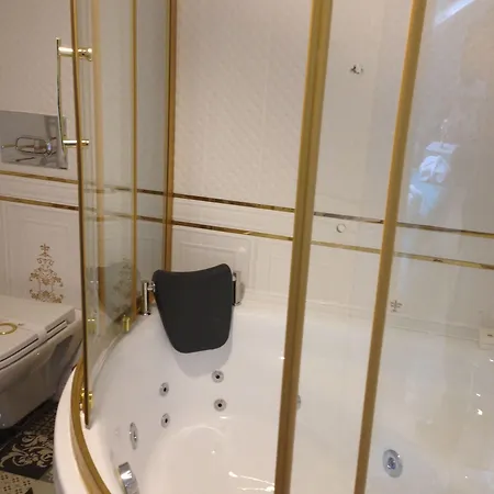 Diamond Royal Hotel