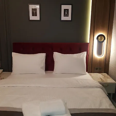Hotel Selenay & 3*