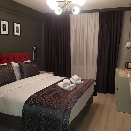 Hotel Selenay &