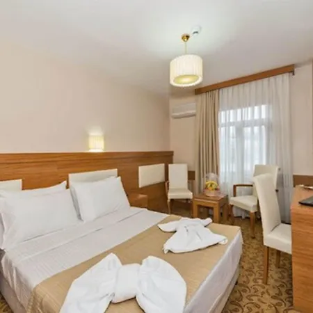 Selenay & Hotel Provincia di Istanbul