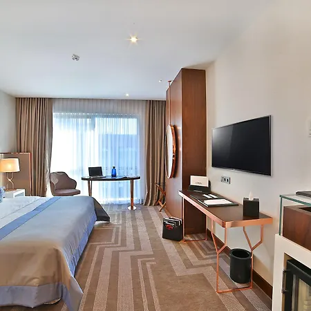Lionel Hotel 5*
