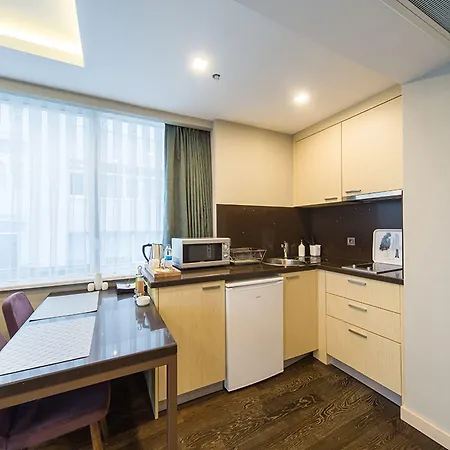 Molton Monapart Mecidiyekoy Hotel 4*