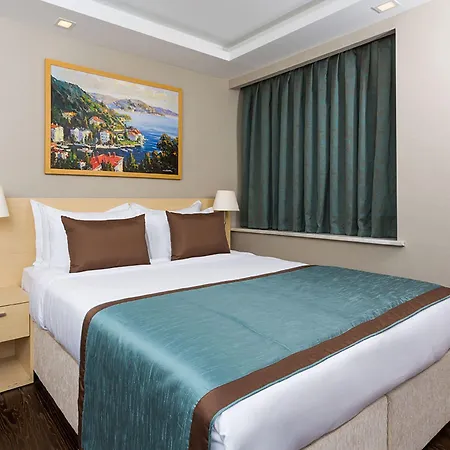 Molton Monapart Mecidiyekoy Istanbul