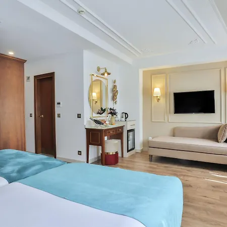 Orient Express & Spa By Orka