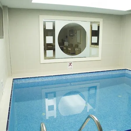 Hotel Eresin Taxim & Premier 4*