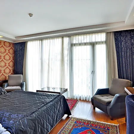 The Hotel 3*