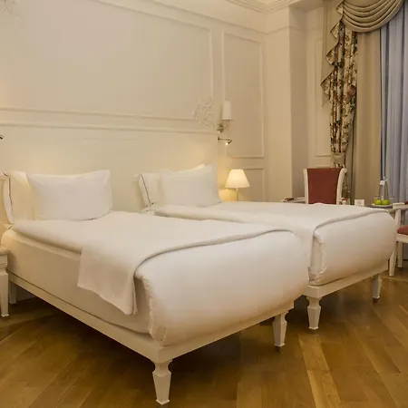 Ξενοδοχείο Corinne Art & Boutique