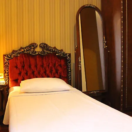 Santa Hill Otel 3*