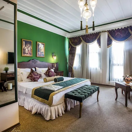 Garden House - Special Class Hotel