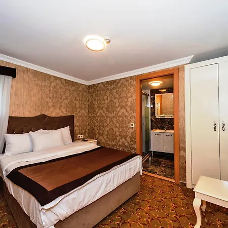 Montagna Hera Taksim Hotel 3*