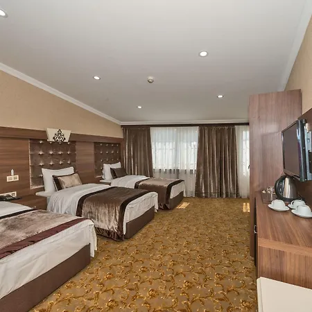 Montagna Hera Taksim Hotel 3*