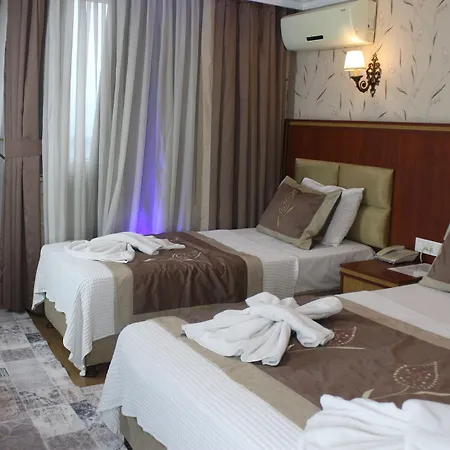 Hermanos 3* Istanbul