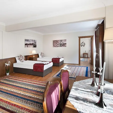Sultan House 3*