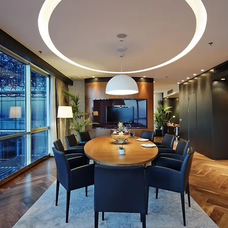 Doubletree By Hilton - Moda 5*