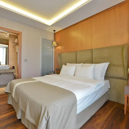 Blueway Hotel 3*