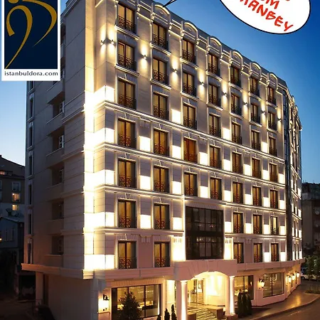 Hotel Dora