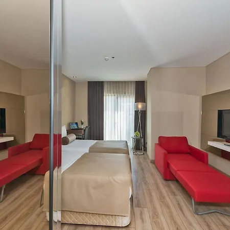 Hotel Dora 4*