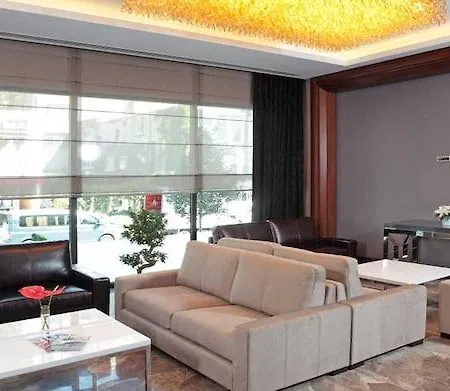Dora Hotel 4*
