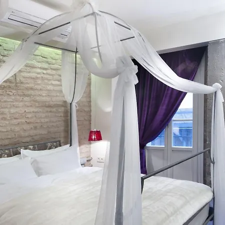 Nuru Ziya Otel 2*