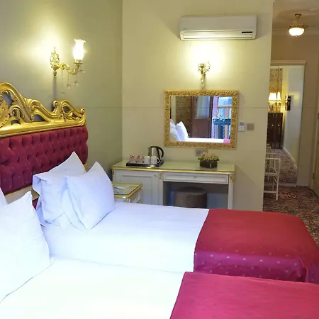 By Murat Crown Taksim Hotel