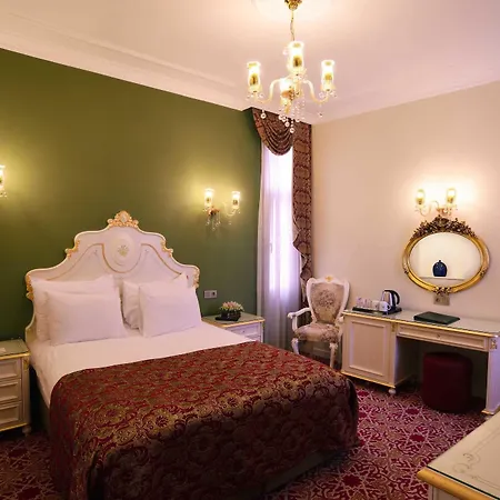 By Murat Crown Taksim Hotel 3*