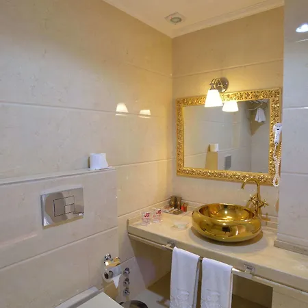 By Murat Crown Taksim Hotel 3*