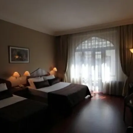 Vardar Palace - Special Category Hotel 3*