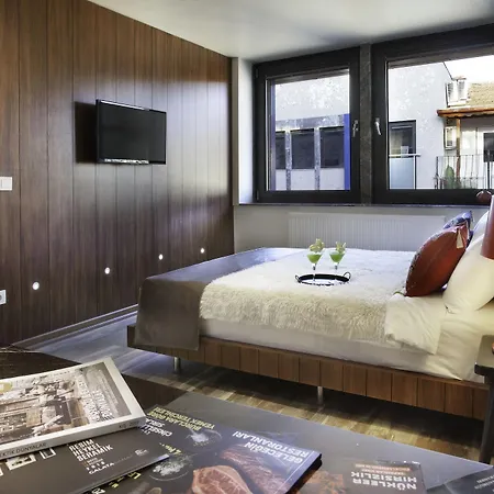 Duo Galata Otel *
