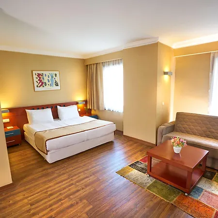 Feronya Hotel 4*