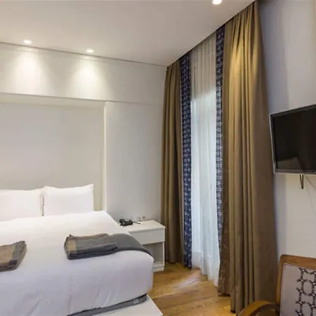 Hotel Misafir 8 4*