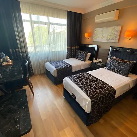 Star City Hotel 2*