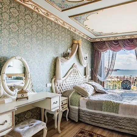 Romantic Hotel