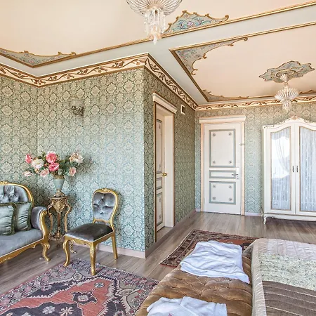 Romantic Hotel 3*