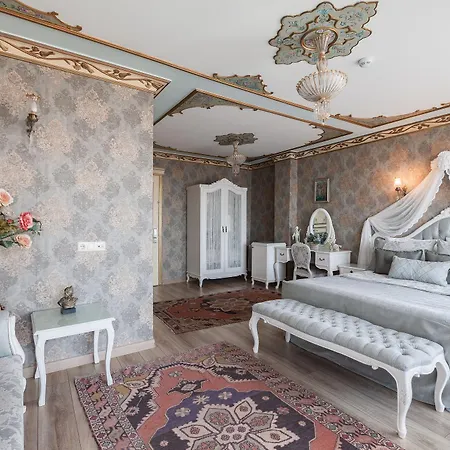 Romantic Hotel 3*