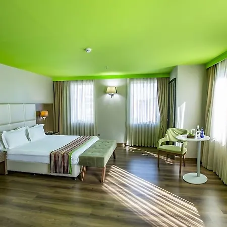 Hotel Park By Radisson Kavacik 4*